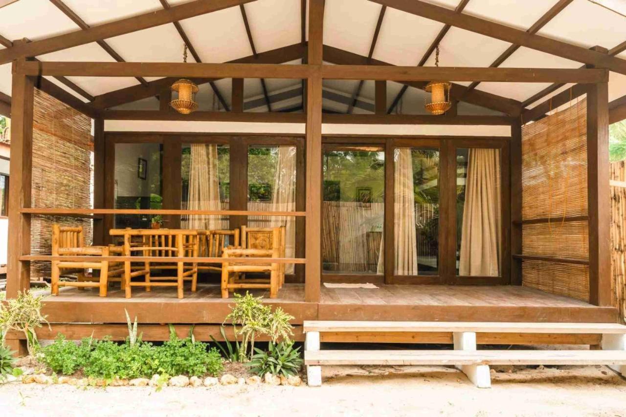 Romantic Beach Villas General Luna  Luaran gambar