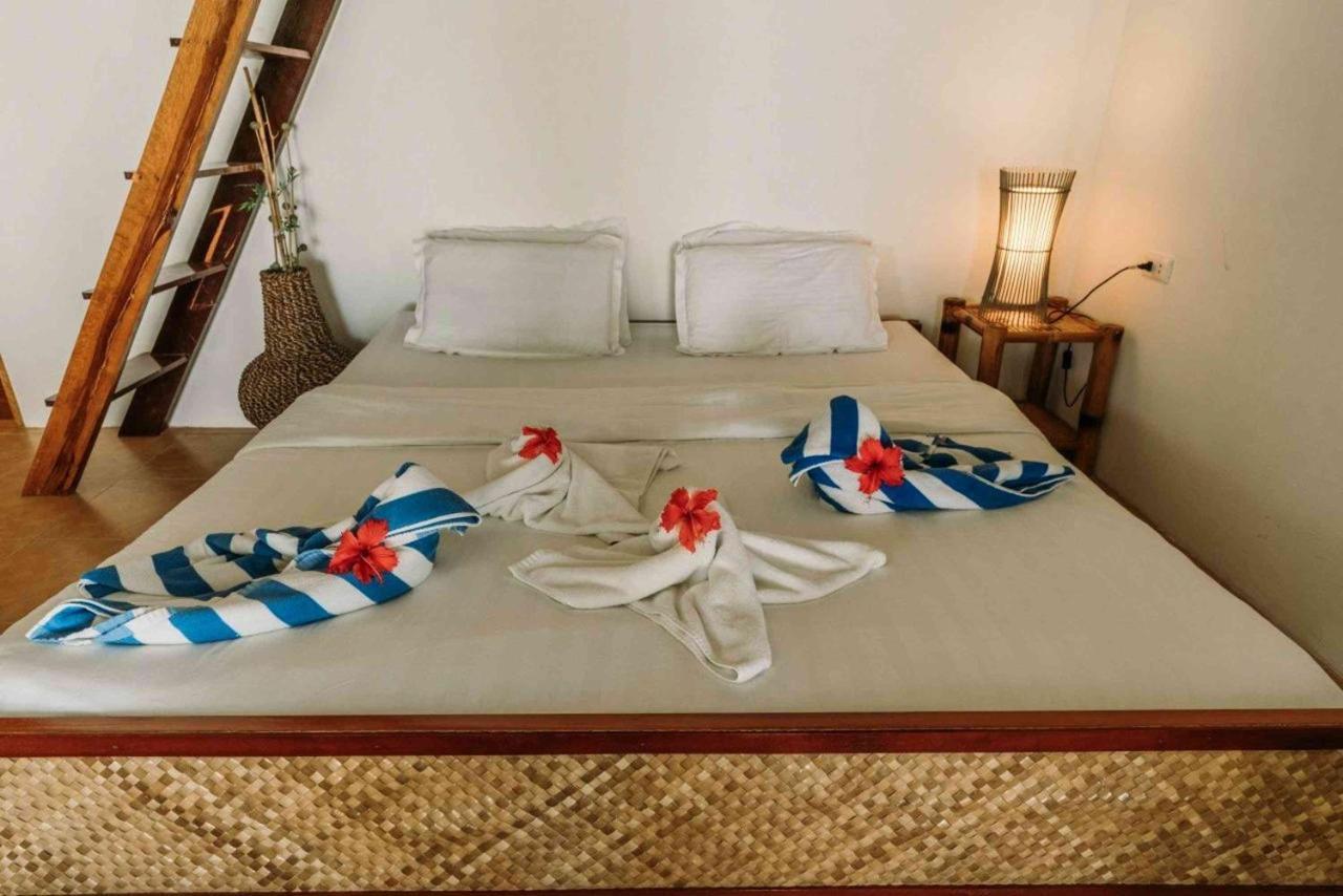 Romantic Beach Villas General Luna  Luaran gambar